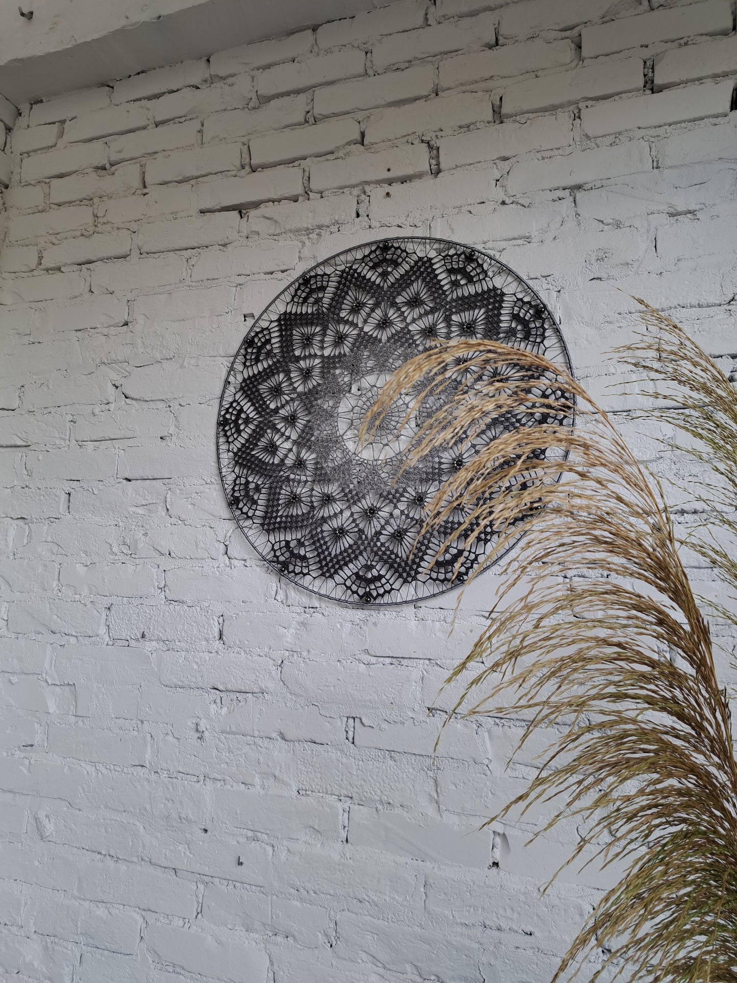 Nagyméretű horgolt, színátmenetes mandala
